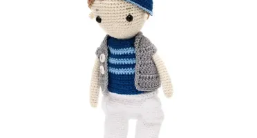 Boneco Jonathan em amigurumi