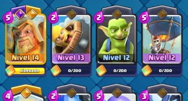Conta de clash 10 anos muito boa.