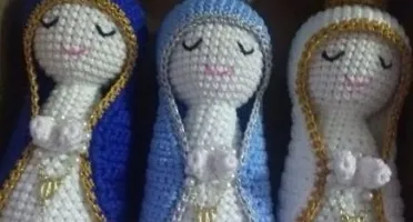 Trio de Santinhas Feitas em Croche