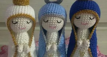 Trio de Santinhas Feitas em Croche