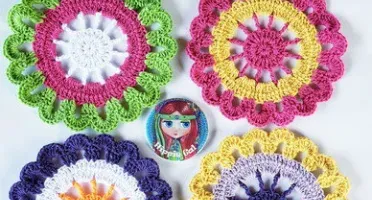 Flor em Crochê Aplique (15cm)