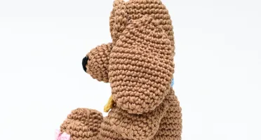 Cachorro Marrom em Amigurumi