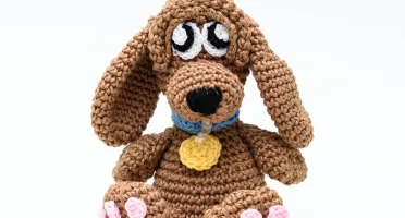 Cachorro Marrom em Amigurumi
