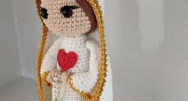 Santinha em Crochê - Nossa Senhora de Fátima