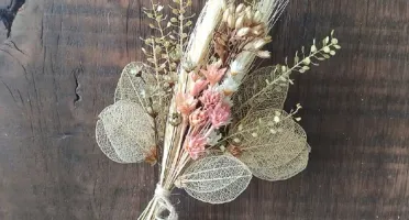 Mini buque com folhas renda esqueletizadas (15cm)