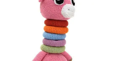 Girafa brinquedo educativo em amigurumi