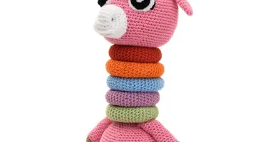 Girafa brinquedo educativo em amigurumi