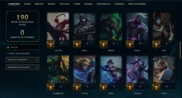 Mestre com 65 Champs e 12 Skins