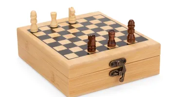 Kit Vinho com Jogo de Xadrez