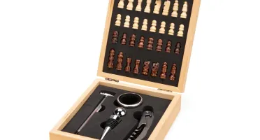 Kit Vinho com Jogo de Xadrez