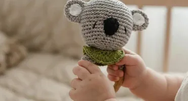 Kit Polvo Newborn e Chocalho Coala em Amigurumi
