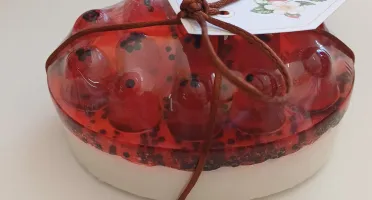 Sabonete Artesanal Morango 120g - Extrato de Pepino e Mel