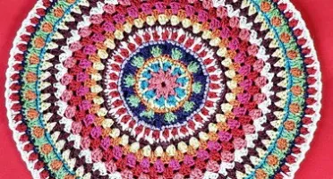 Mandala Decorativa em Crochê