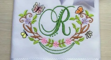 Toalha de Lavabo Personalizada com Guipir