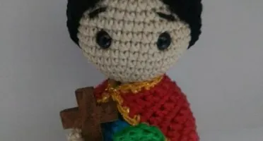 Santo Expedito em crochê Amigurumi