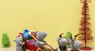 Trenó de Natal com ratinhos em amigurumi