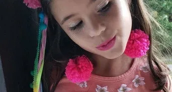 Kit Tiara e Brincos Pompom