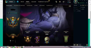 Conta Ouro 2, com 111 campeoes,47 skins e 111 icones