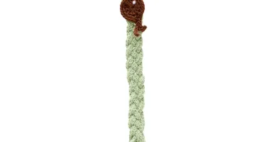 Prendedor de Chupeta Verde Trançado com Detalhe Amigurumi