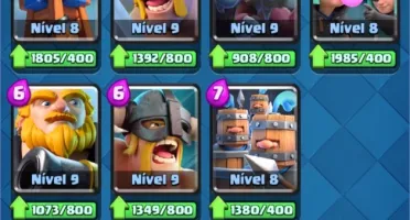 Clash Royale na liga com todas as cartas
