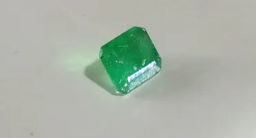 Esmeralda natural ótima com 1,80 cts