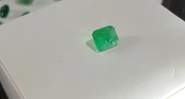 Esmeralda natural ótima com 1,80 cts