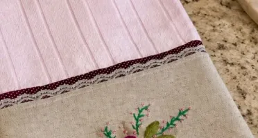 Toalha de Rosto com Linho Bordado - 50 x 80 cm
