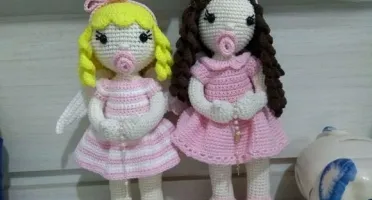 Boneca Angelis com Cachinhos