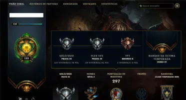 Conta prata 3 com 32 skins e 81 champs