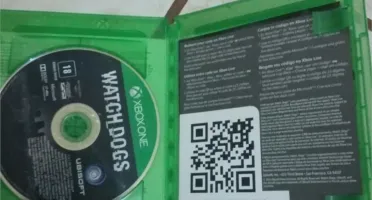 Watch Dogs mídia física em português (Signature) Usado