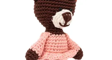 Chaveiro ursa média em amigurumi