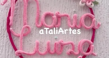 Guirlanda Jardim Personalizada em Tricotin