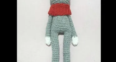 gatinho de amigurumi