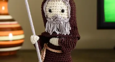 São Francisco de Paula em amigurumi