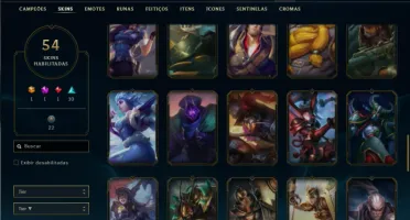Unranked com 110 Champs e 54 Skins ( MAIN ADC )