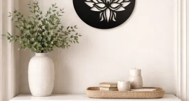 Quadro Flor da Lua em MDF Preto