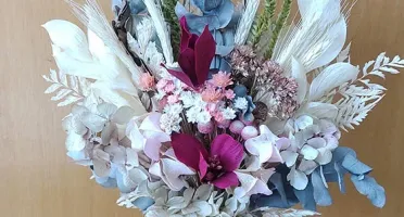 Arranjo flores desidratadas - Marsala