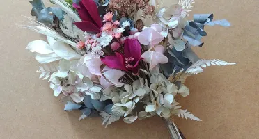 Arranjo flores desidratadas - Marsala