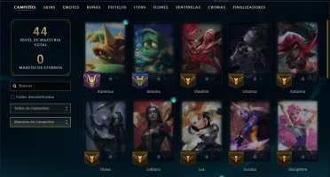 Platina 3 com 35 Champs e 41 Skins