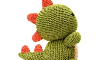 Dinossauro Verde em amigurumi