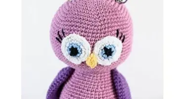 Coruja em Amigurumi Lilás