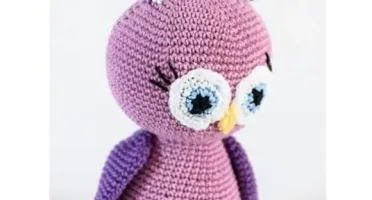 Coruja em Amigurumi Lilás
