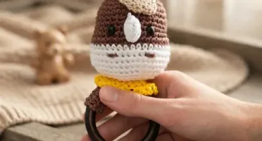 Chocalho Cavalo Gravata Amigurumi