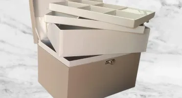 Porta-Joias Grande com Espaço para Pulseiras Altas