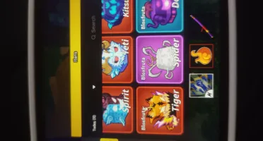 vem con a kitsune leopardo Yeti ispirit no inventário goud