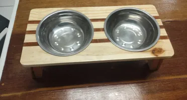 Comedouro duplo elevado