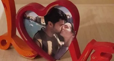 Porta-Retrato Love com Coração em Impressão 3D