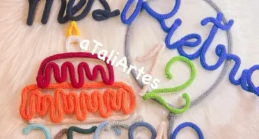 Kit Mêsversário Unissex com Bolo em Tricotin