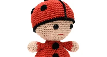 Bebê Joaninha em amigurumi