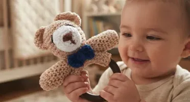 Chocalho Ursinho Gravata Amigurumi